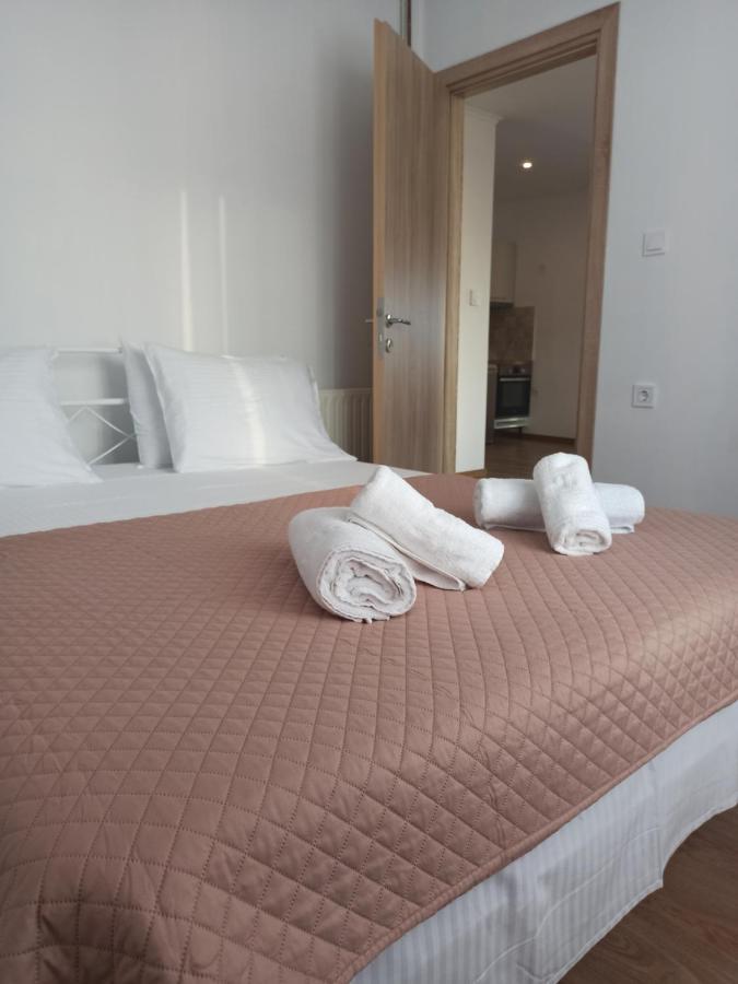 Sun Meets Sea Apartment Athánion Exterior foto