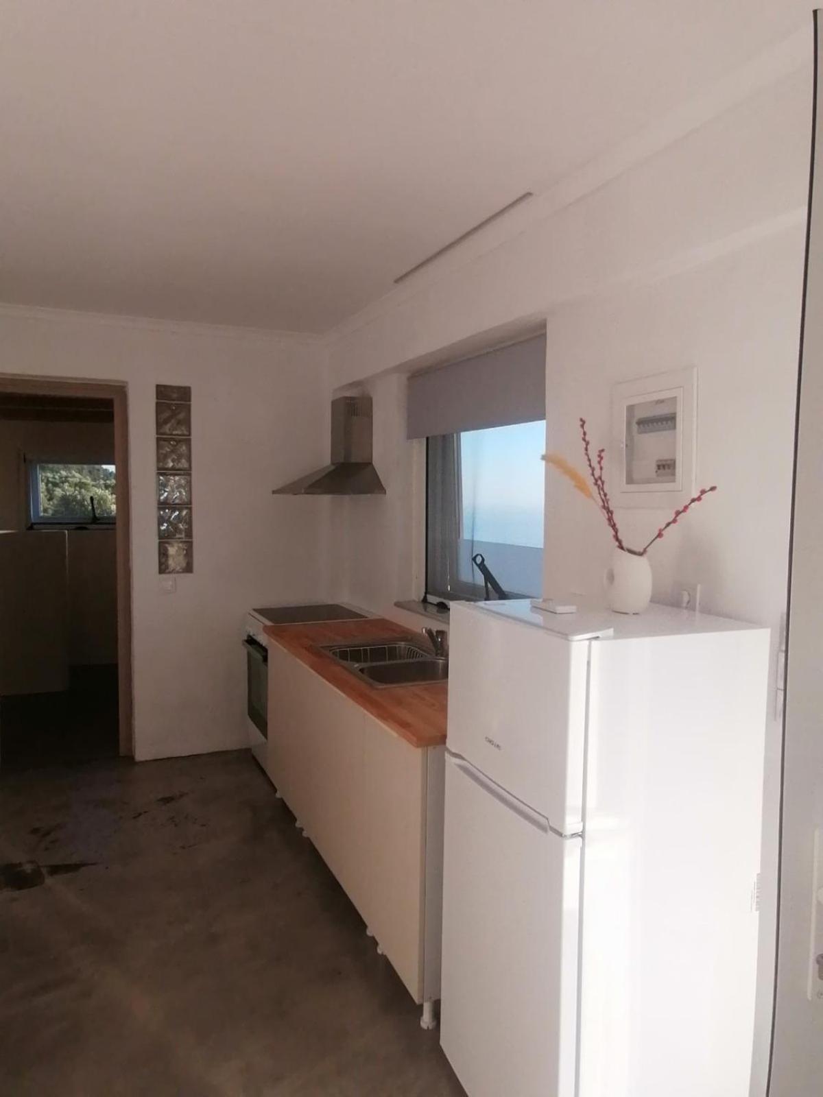 Sun Meets Sea Apartment Athánion Exterior foto