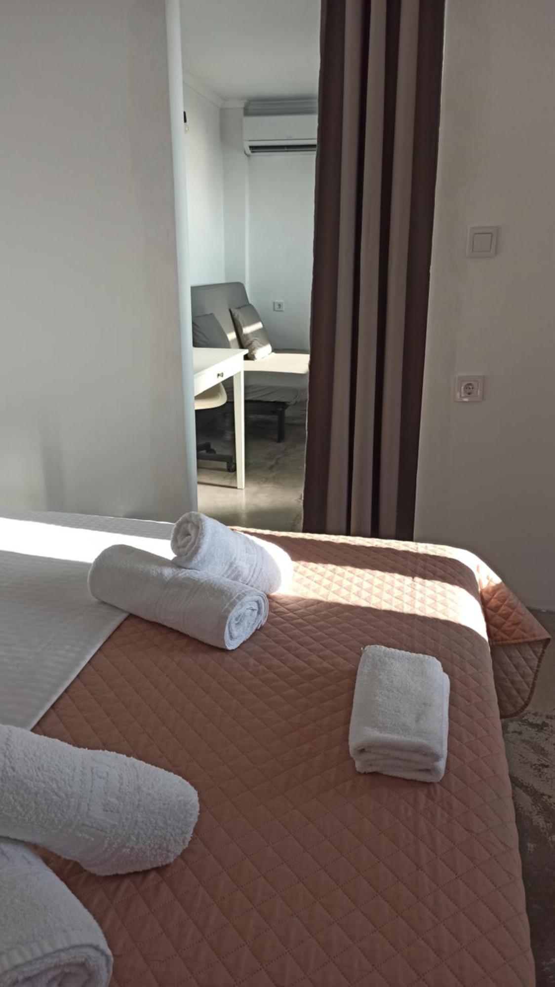 Sun Meets Sea Apartment Athánion Exterior foto